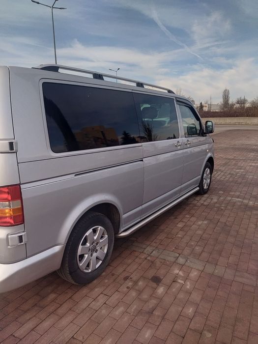 ПРОДАВАМ VW  T5..Товаропътнически
