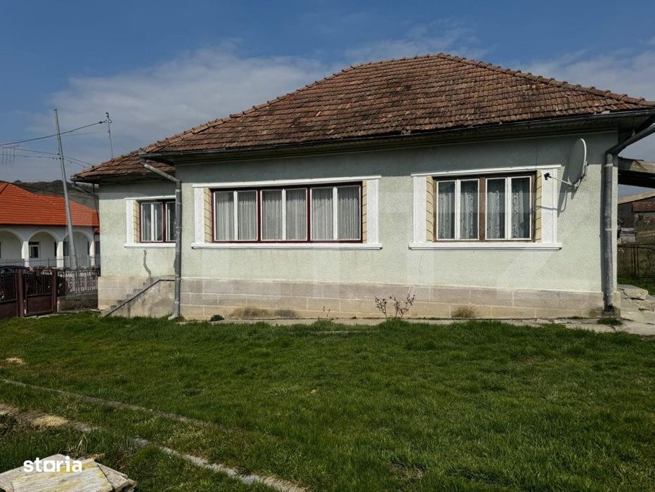 Casa De Vanzare Cu 3 Camere Situata In Jichisul De Jos La Doar Numai 5