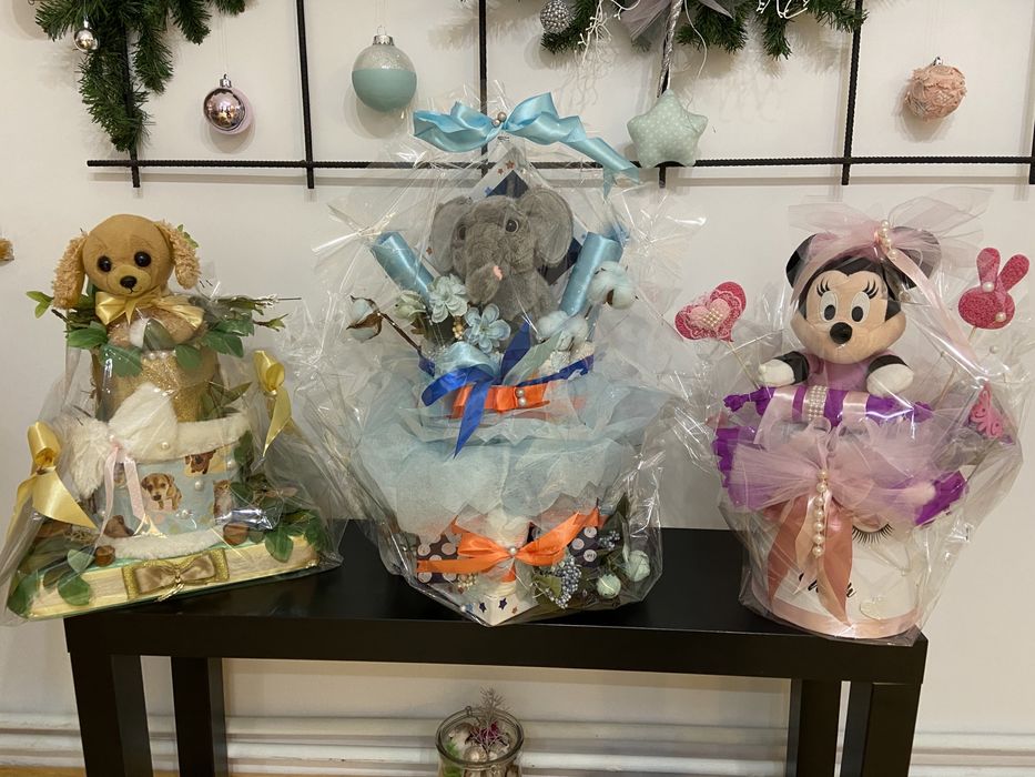 Torturi personalizate de jeleuri ,scutece ,machete ,