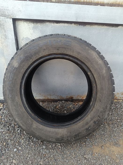 Шинa зимняя Maxxis R15