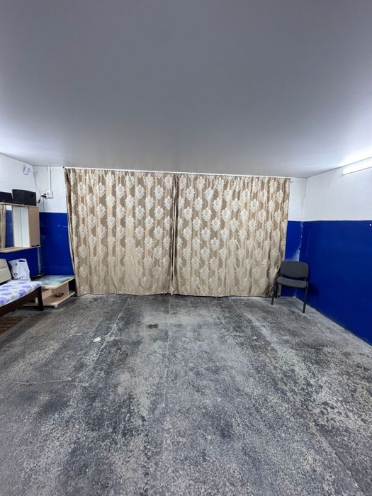 Продам большой гараж в спальном районе