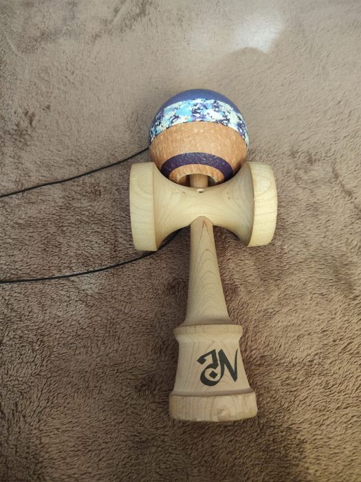Vând kendama Adrian vilau