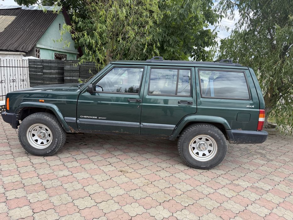 Jeep Cherokee XJ,2,5D