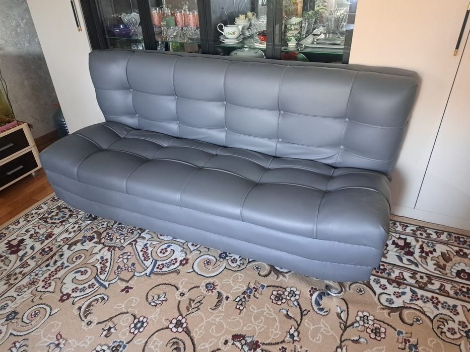 Продам диван книжка