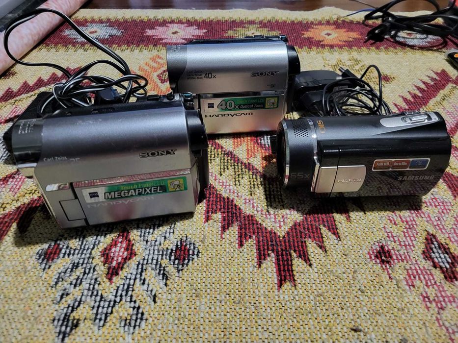 camere video Sony,Samsung