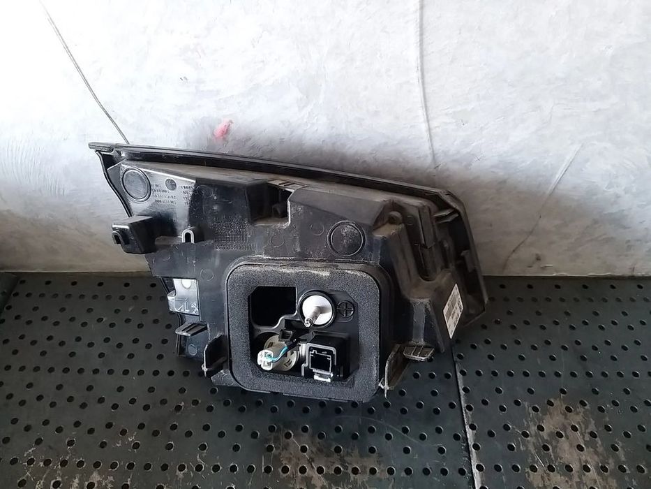 Stop tripla lampa dreapta led haion peugeot 5008 2 9811027780 81580201