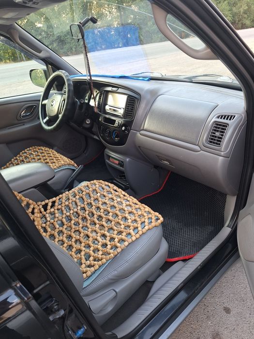 Срочно продам мазда трибут