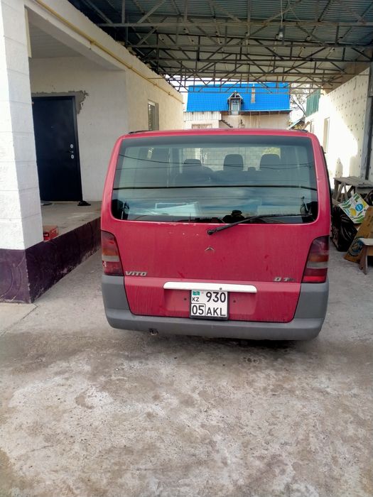 Мерседес    Вито