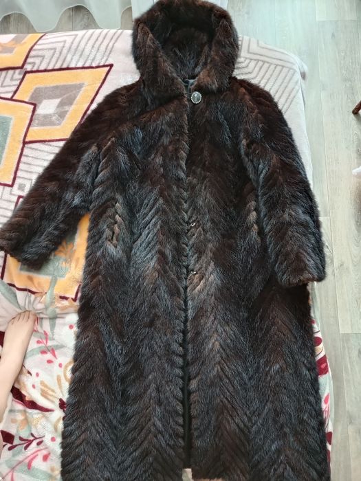 Продам шубу норковую