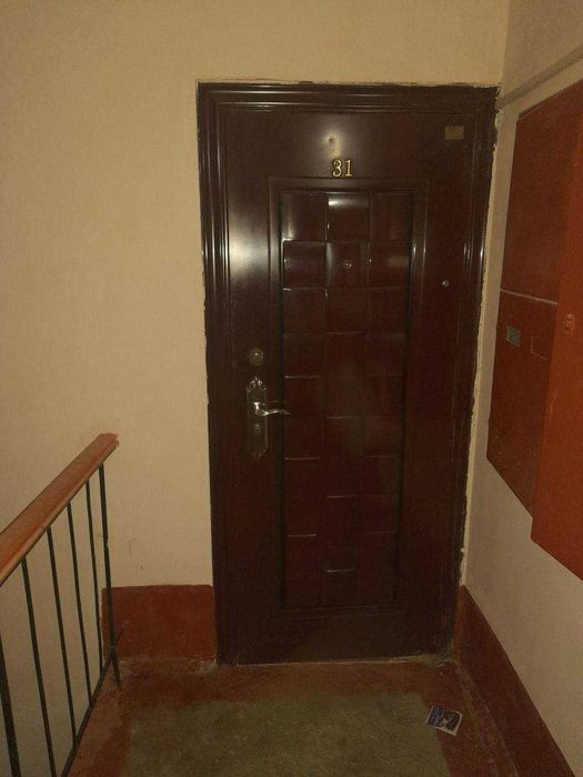 Продаётся квартира 2 комн.  4  этажом Сагдиана 28 дом