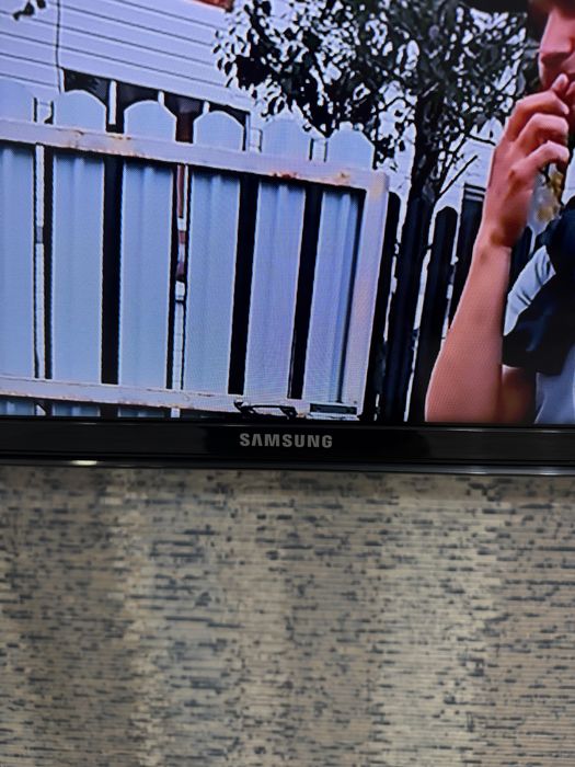 Телевизор Samsung UE40EH5000WXMS 40”