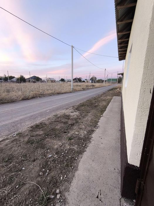 Шубарсуда жана уй сатылады