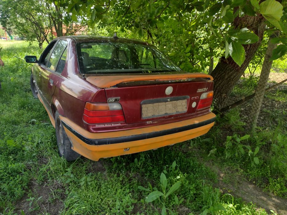 Продавам BMW e36 m40 2018 на части
