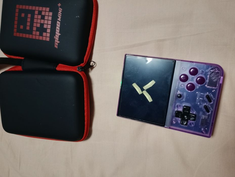 Miyoo mini plus instalez ce vrei, consola retro