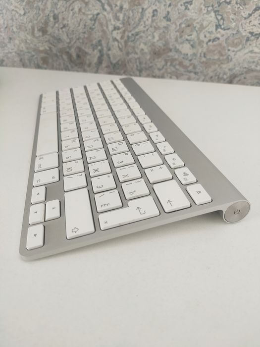 Клавиатура Apple magic