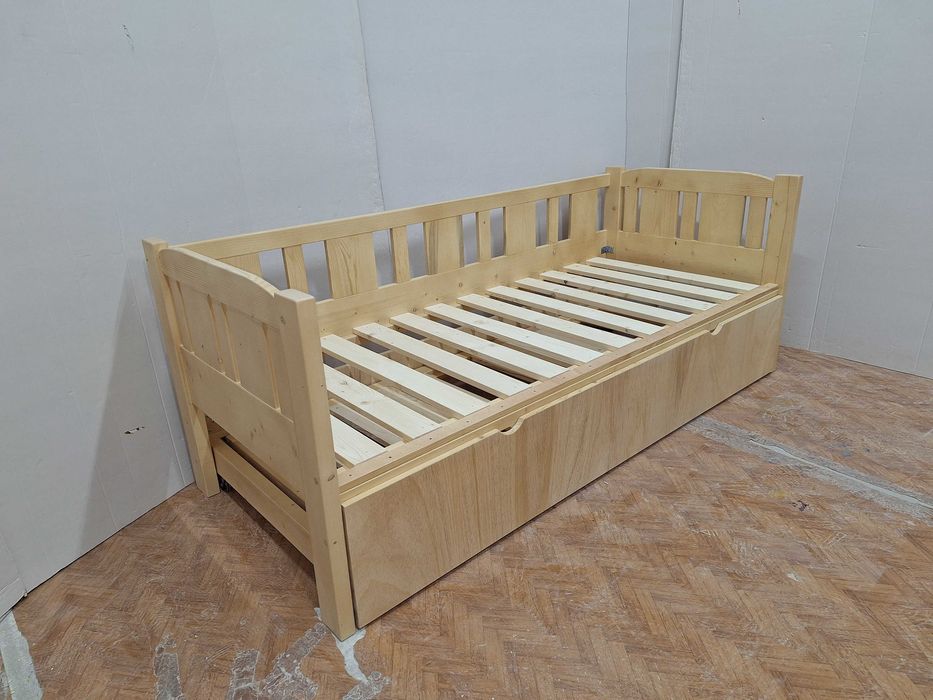 TRANSPORT GRATUIT.Pat extensibil din lemn masiv.Cod 126