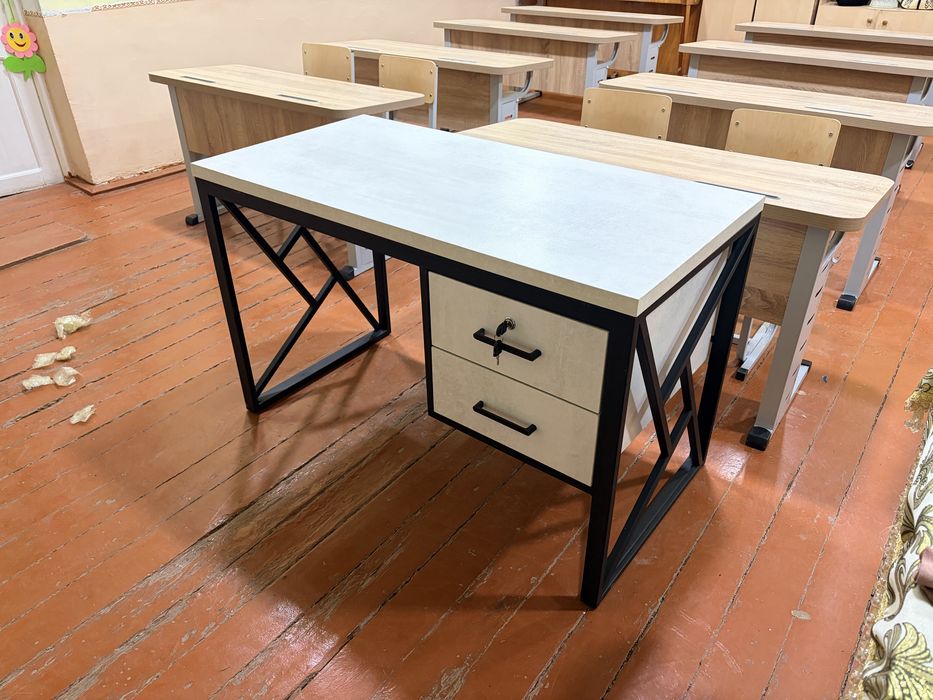 Парта Стол с тумбой Loft. От цеха ''BON art PROJECT