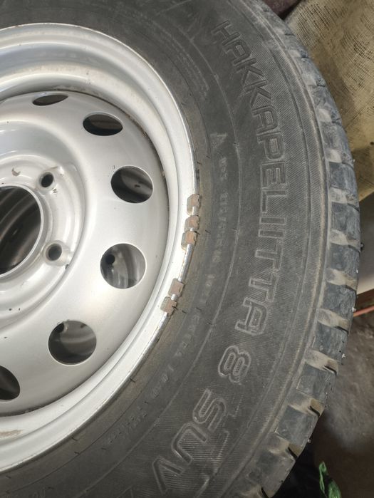 Продам шины зимние с дисками