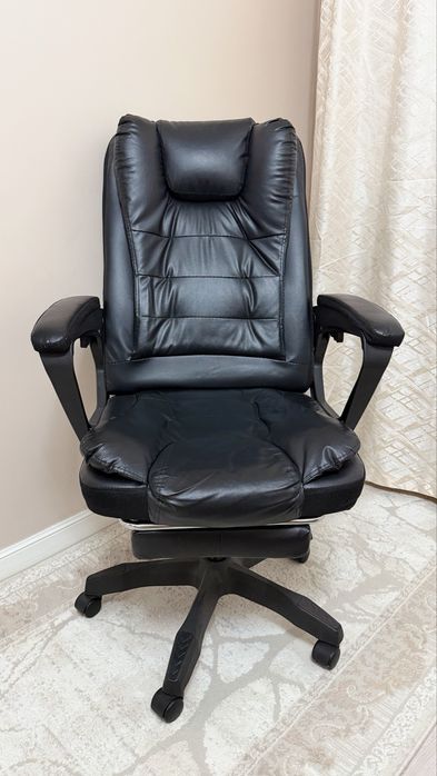 Продам коженную креслу