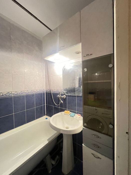 Мебель срочно даром