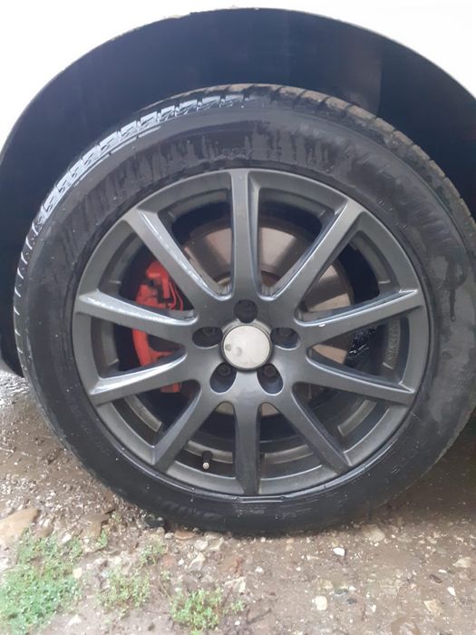 Vând set de cauciucuri