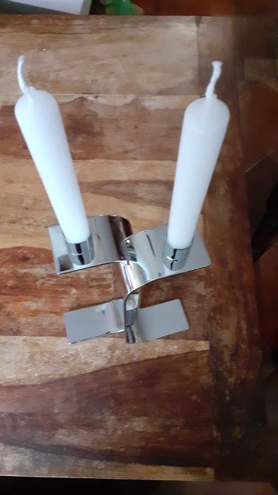 метален свещник, стабилен масивен и лъскав хром метал, за 2 свещи