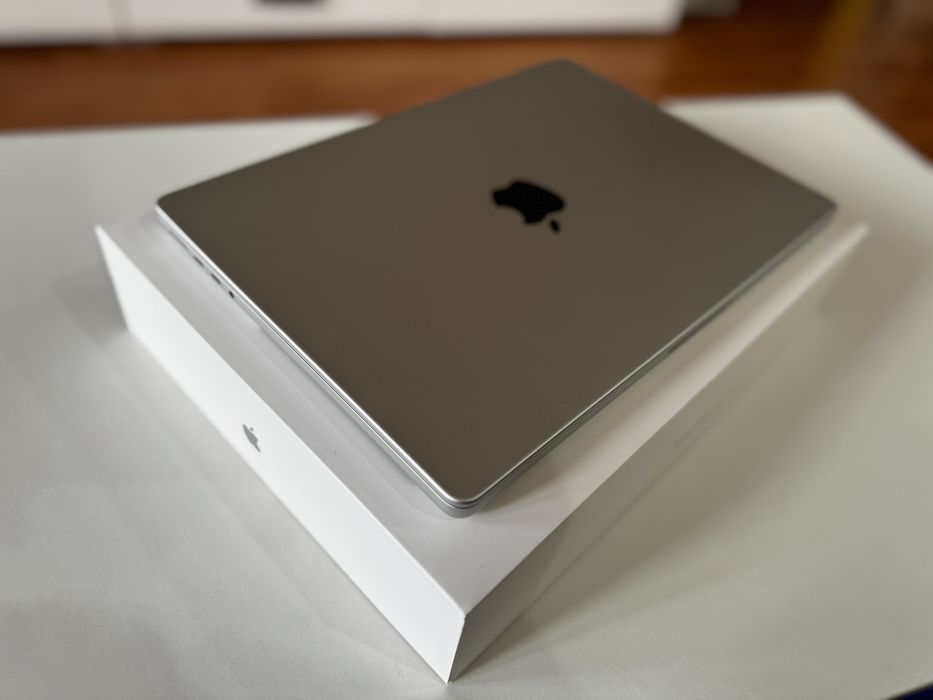 Apple MacBook Pro 14 2023 | M2 Pro | 16GB RAM | 512GB | Silver