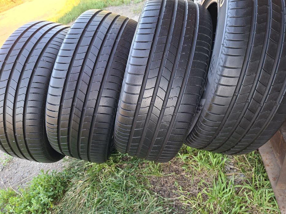 Продам шины 235/45/18  кумхо экстра