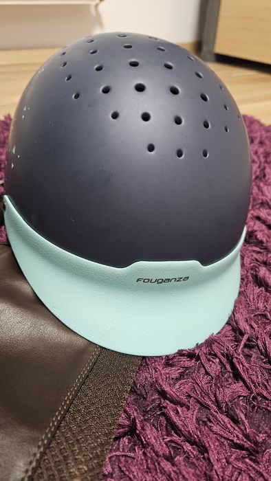 Vand casca si jambiere din piele echitatie