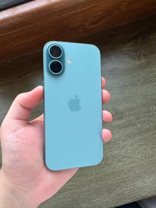 iPhone 16 Teal sotuvda
