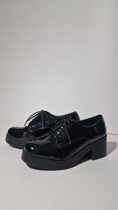 Продам ботинки, 39 размер