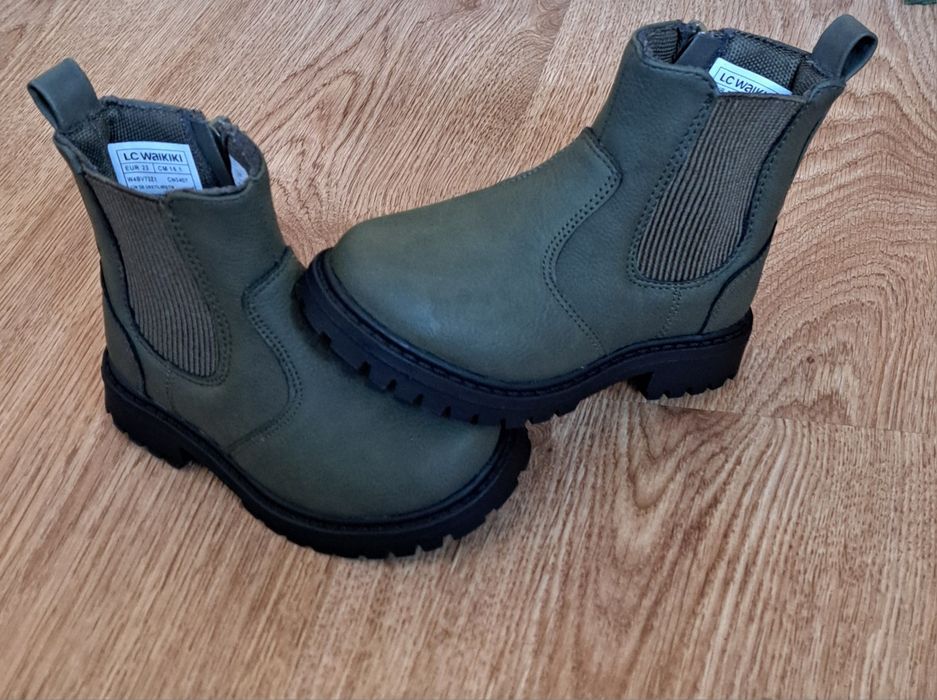 Детски боти LC Waikiki