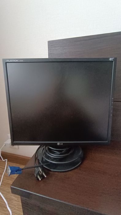 Монитор LG Flatron L1953S