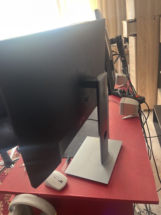 Монитор Dell 27” FullHD