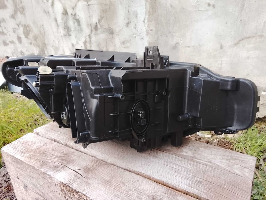 Ляв фар за bmw 3 f30 f31