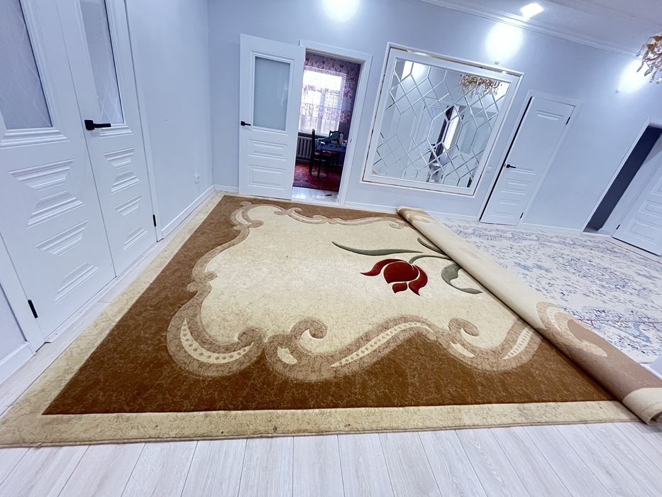 Кілем сатылады срочно