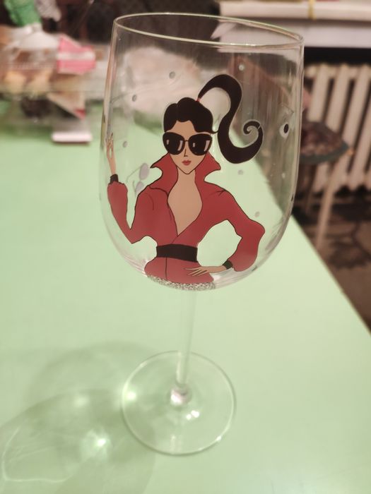 Продам Бокалы для вина