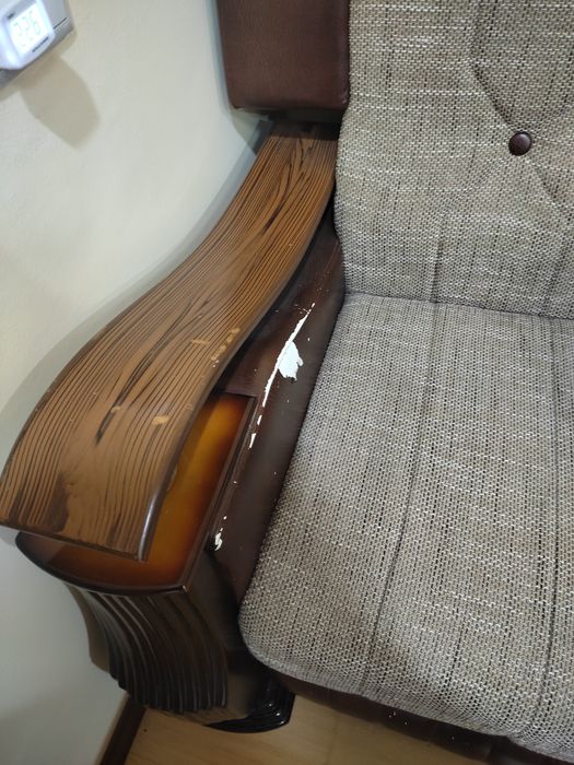 СРОЧНО  продается Мягкая мебель для гостиной