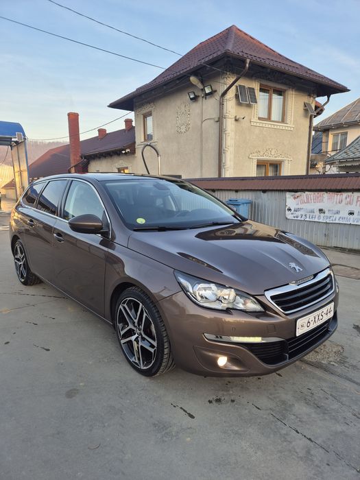 Peugeot 308 model 2015 mot 1.6 HDI 120 cp Euro 6
