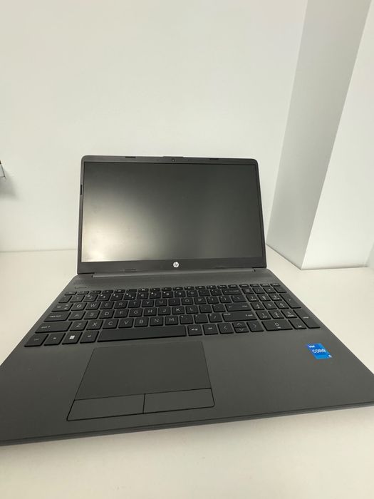Laptop HP 250 G9/8GB RAM, I5 12TH GEN