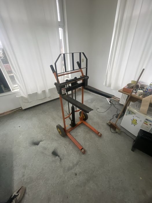 Stivuitor/transpalet manual