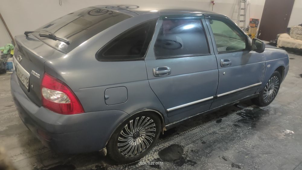 Продам автомобиль ваз 2172 приора.