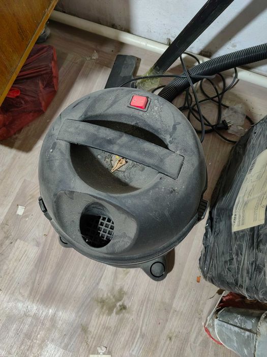 Пылесос моющий рабочий