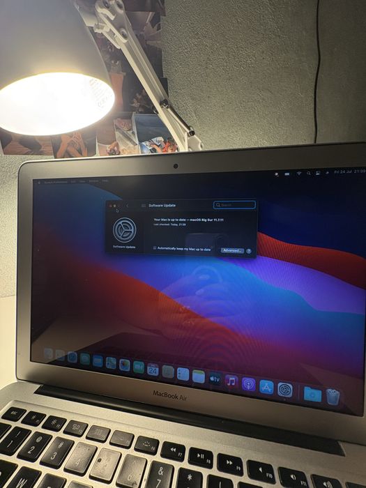 Apple MacBook Air 13 + зарядно