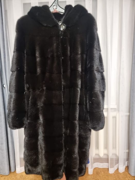 Шуба женская норковая .