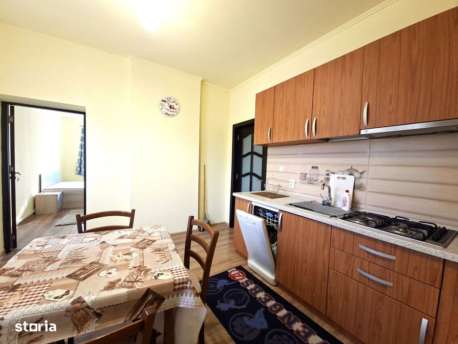 Apartament cu 2 camere, priveliște superbă spre Tâmpa, zonă centrală