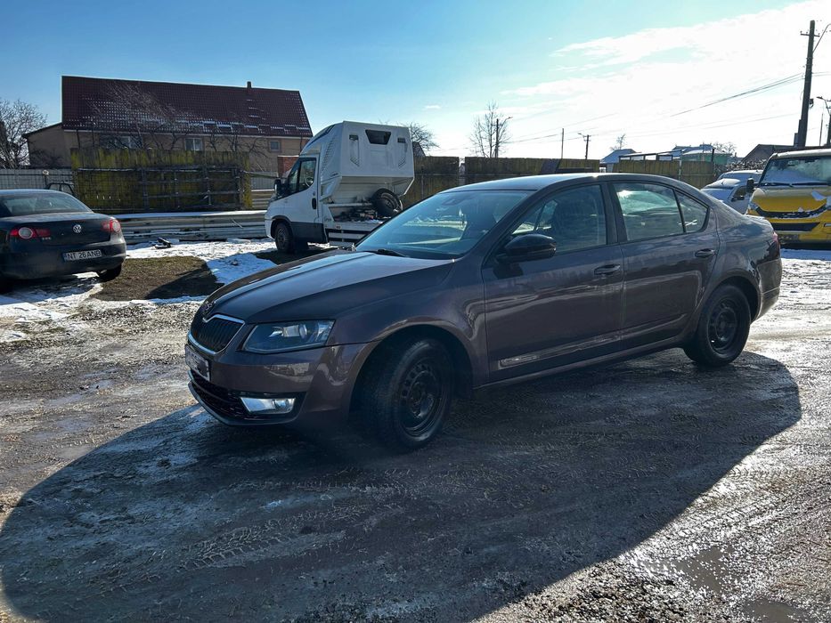 Far faruri stanga dreapta  Skoda Octavia 3 Xenon COD - 5E1941015B