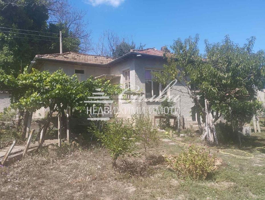 Самостоятелна ТУХЛЕНА къща - с.Ивански