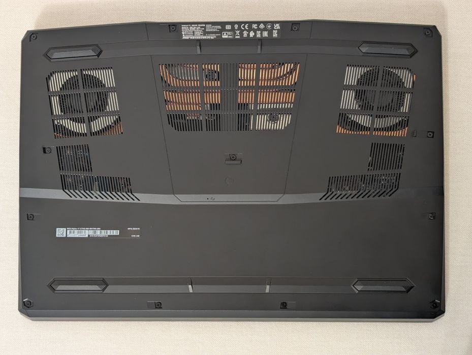 Vand Laptop Gaming/ Workstation Msi Alpha 17 C7VG impecabil