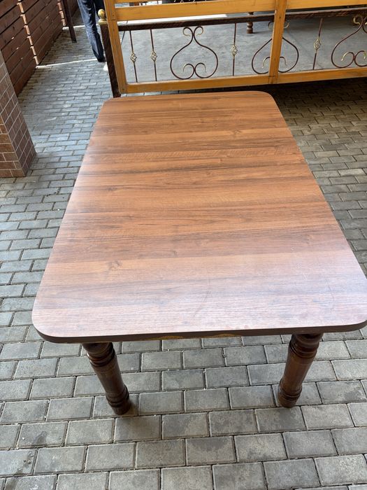 Продаются столы ( ножки снимаются)